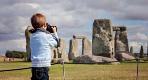 A los niños les encantará visitar Stonehenge.
